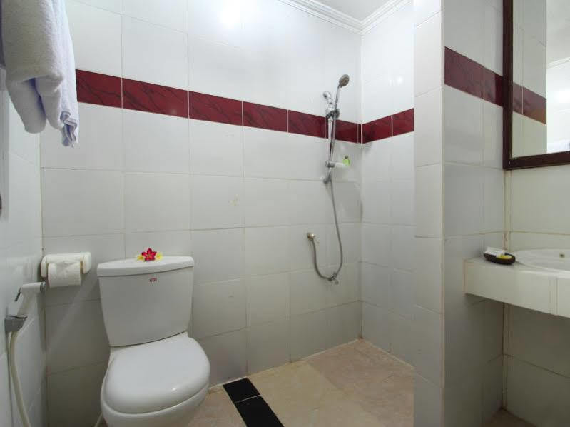 Jimbaran Lestari Hotel & Residence - Spa Kültér fotó